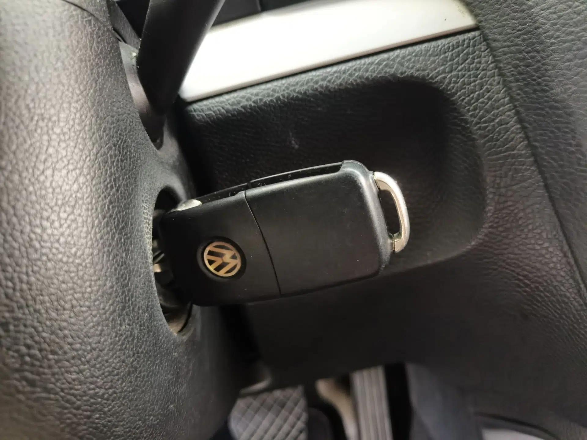 Volkswagen Scirocco 2015 1.4TSI Fashion Edition — миниатюра 17