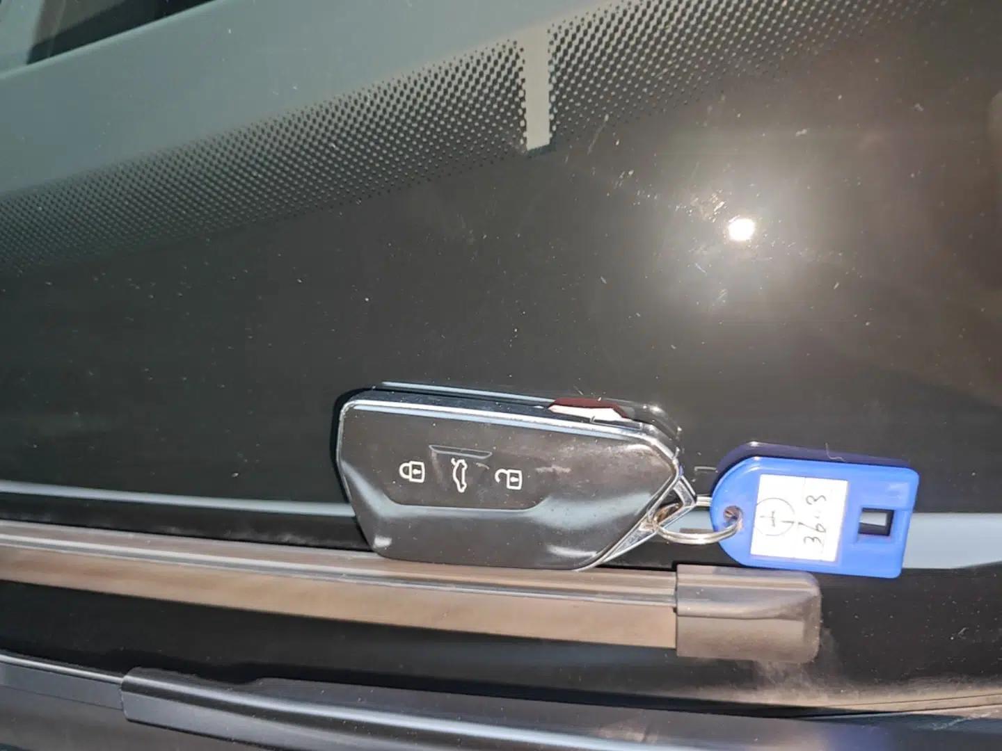 Volkswagen ID.4 X 2025 Smart Version Pure & Intelligent Enjoyment Edition — миниатюра 28