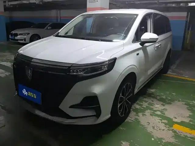 Roewe iMAX8 2022 400TGI Flagship Edition
