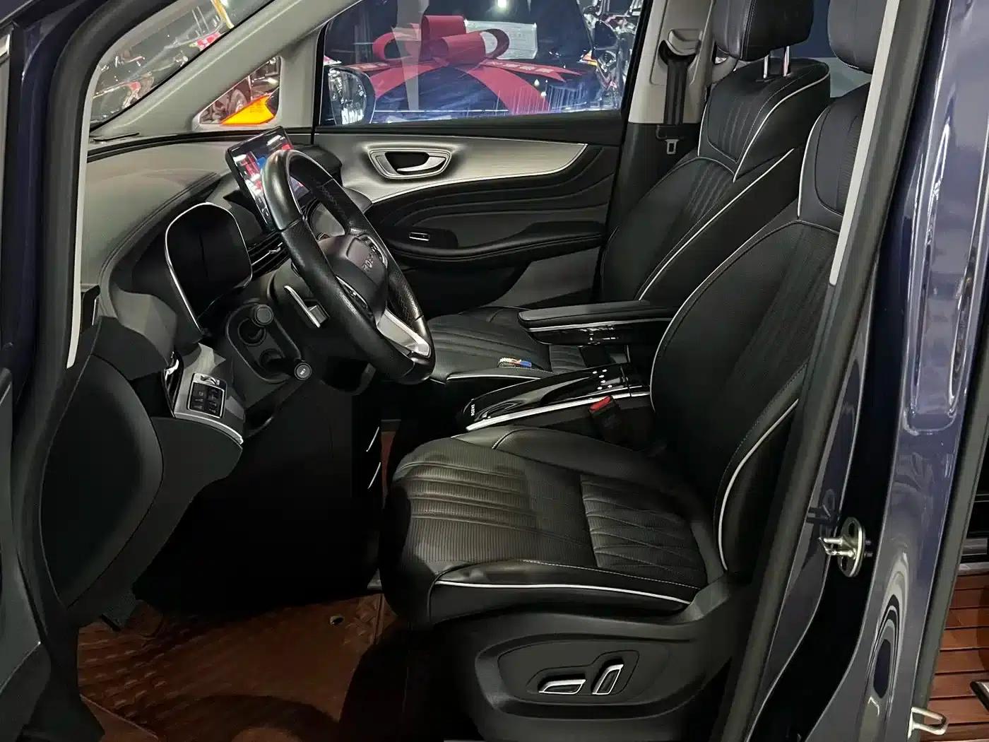 Roewe iMAX8 2021 400TGI Supreme Series Premium Edition — миниатюра 20