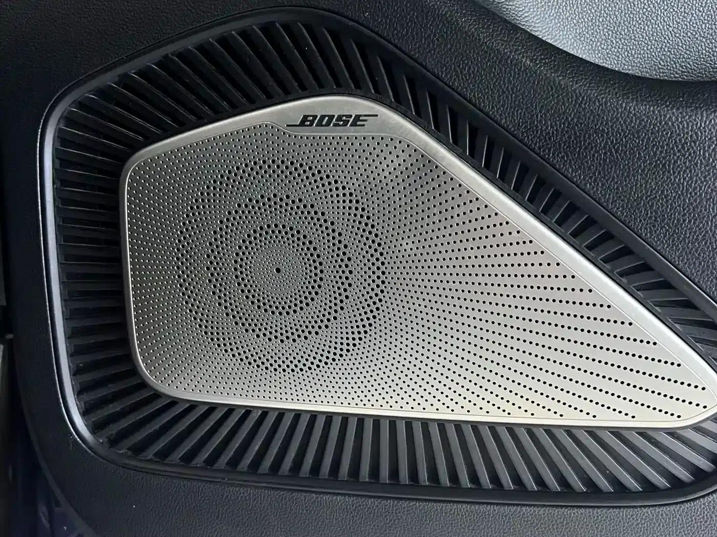 Roewe iMAX8 2021 400TGI Supreme Series Premium Edition — миниатюра 4