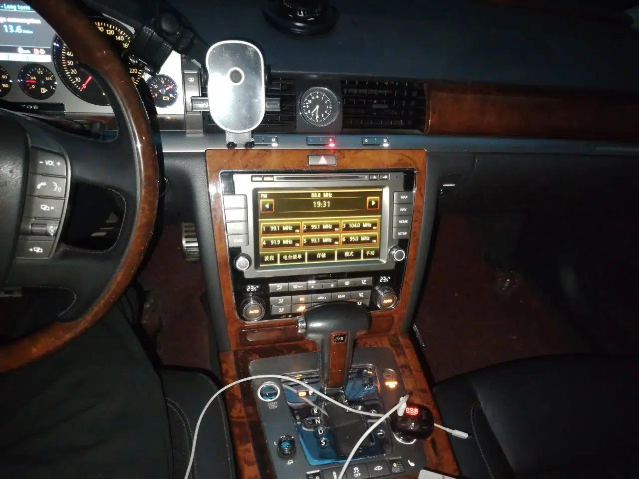 Volkswagen Phaeton 2012 3.0L Executive Version — миниатюра 13