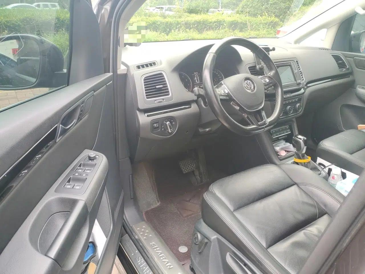 Volkswagen Sharan 2018 380TSI Luxury 7-Seater — миниатюра 16