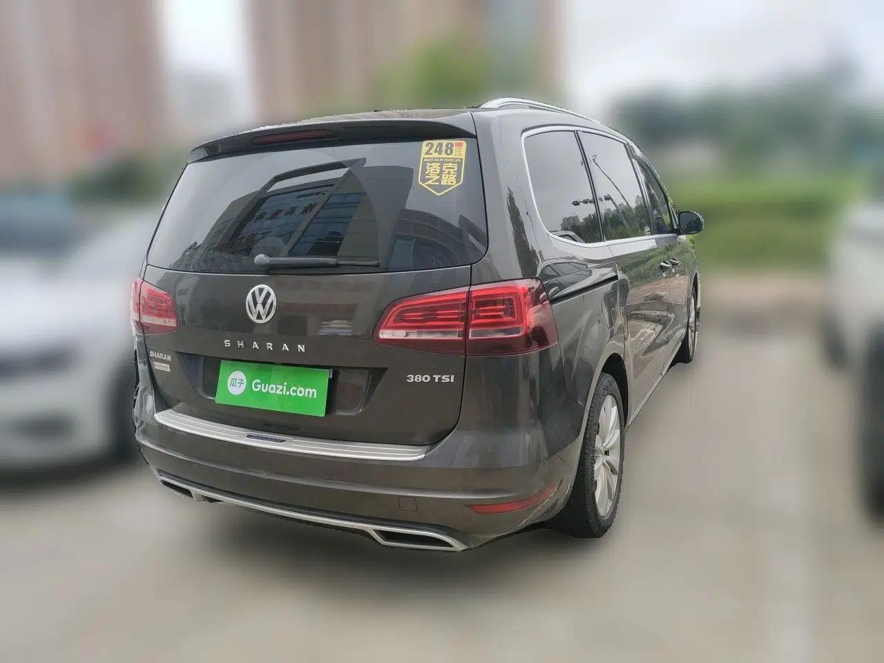 Volkswagen Sharan 2018 380TSI Luxury 7-Seater — миниатюра 6