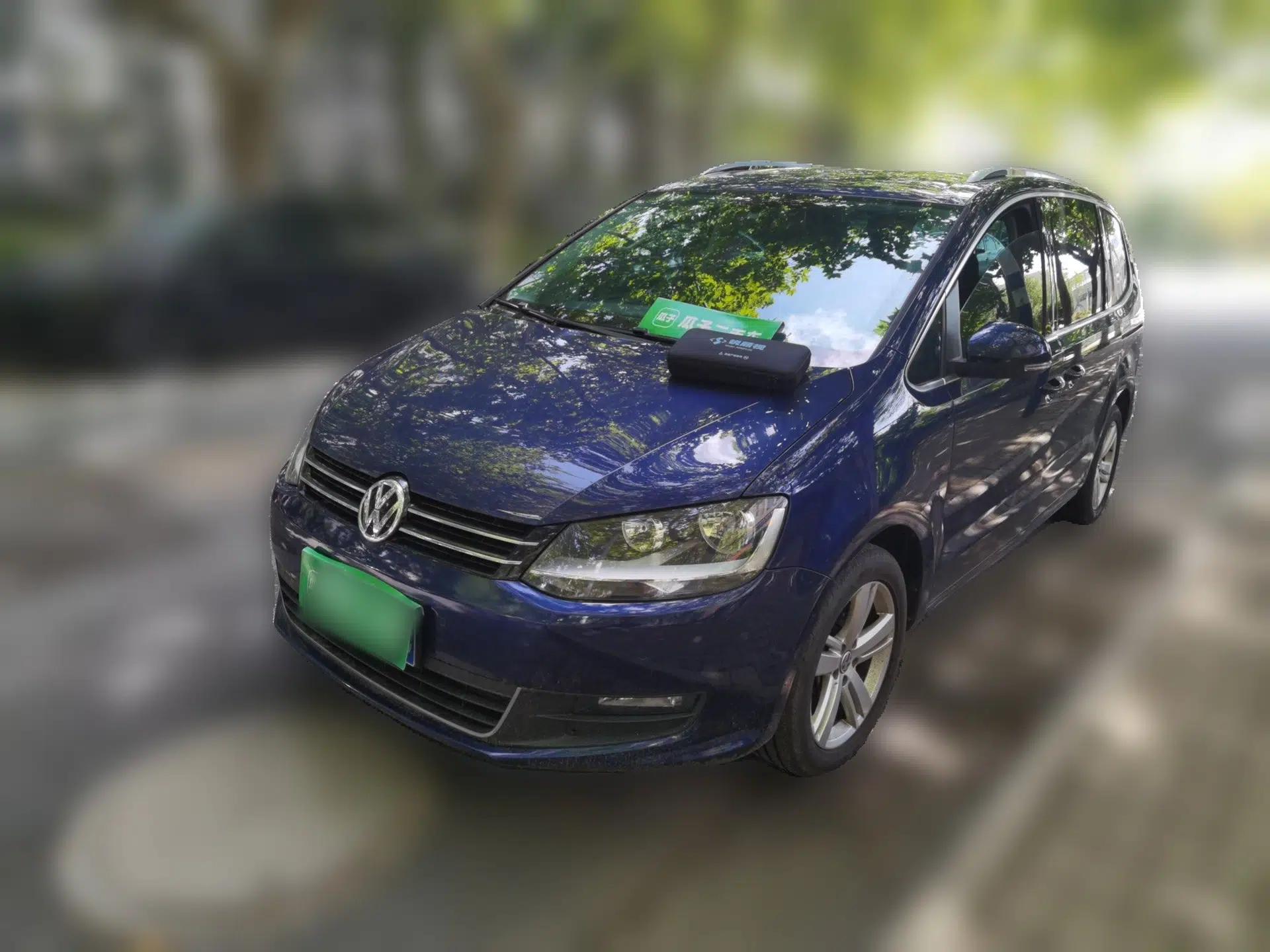 Volkswagen Sharan 2018 Revised Version 380TSI Comfort Edition 7-Seater — миниатюра 1