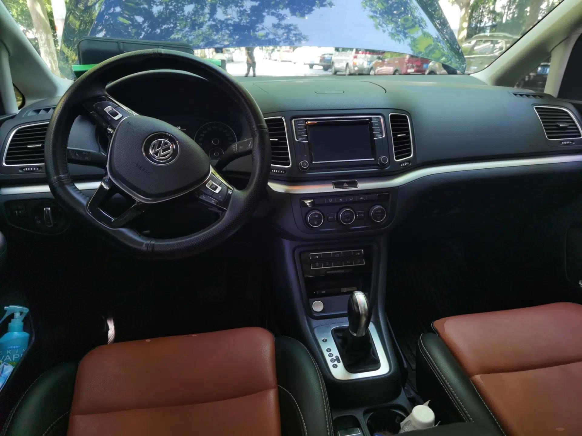 Volkswagen Sharan 2018 Revised Version 380TSI Comfort Edition 7-Seater — миниатюра 9