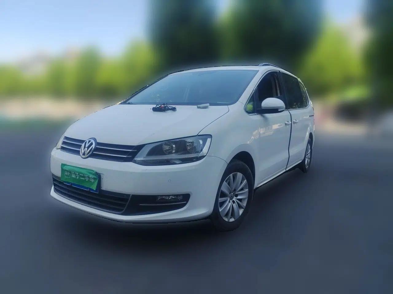 Volkswagen Sharan 2013 2.0 TSI Standard Model — миниатюра 1