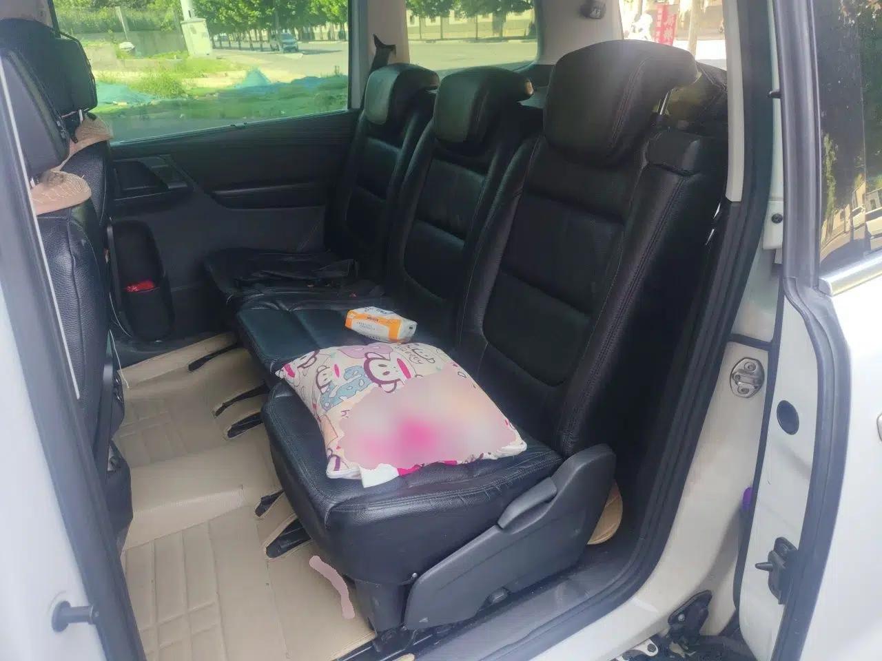 Volkswagen Sharan 2013 2.0 TSI Standard Model — миниатюра 17