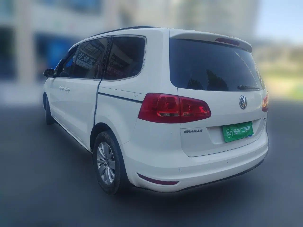 Volkswagen Sharan 2013 2.0 TSI Standard Model — миниатюра 4