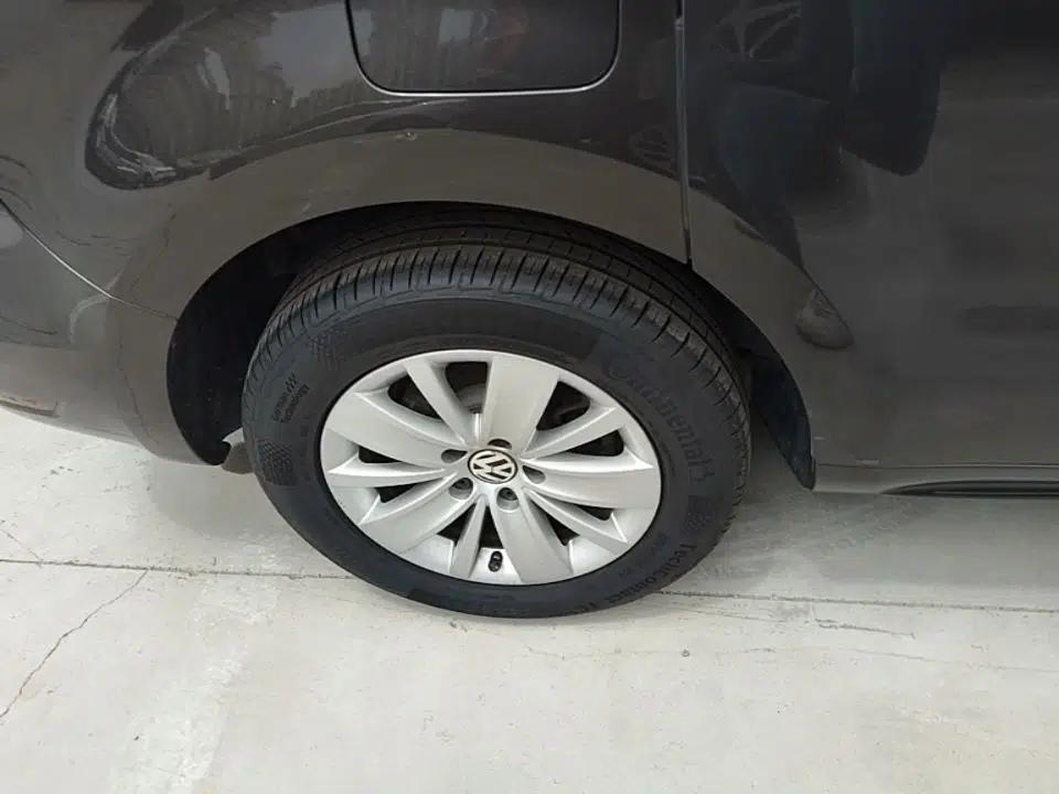 Volkswagen Sharan 2013 1.8TSI Standard Model — миниатюра 11
