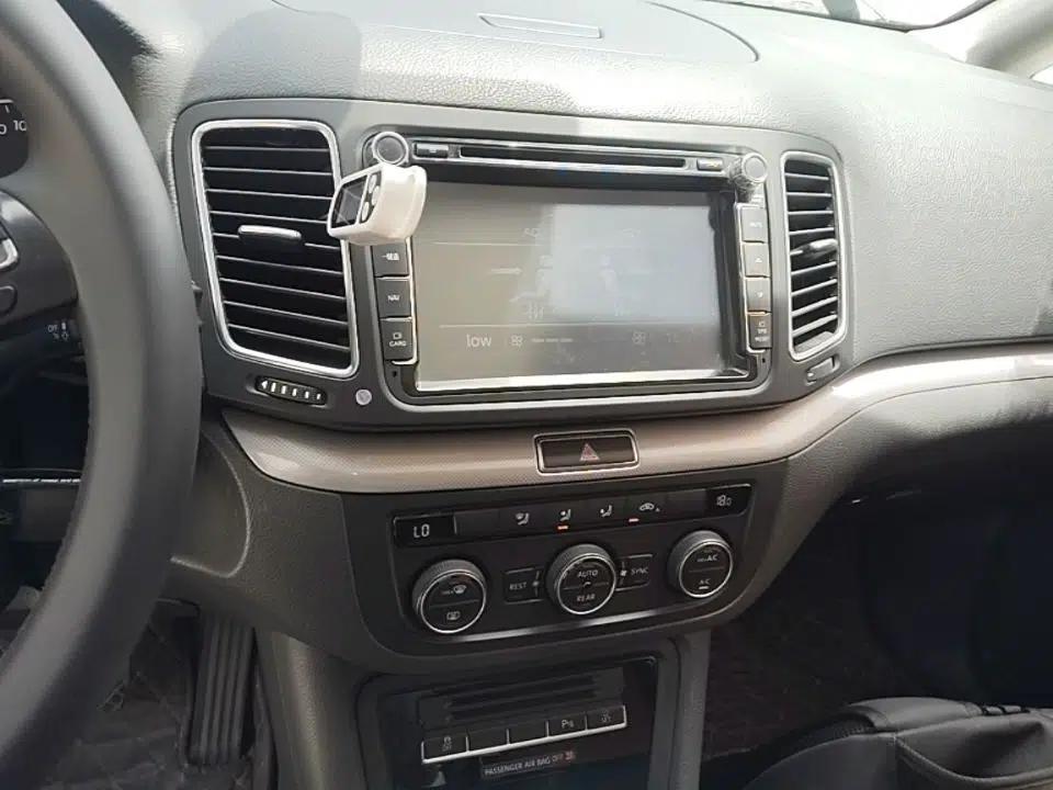 Volkswagen Sharan 2013 1.8TSI Standard Model — миниатюра 15