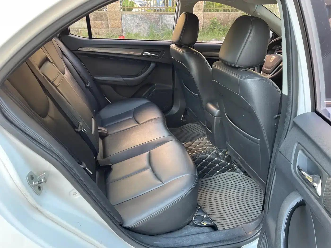 Roewe 360 2015 1.5L Automatic Deluxe Edition — миниатюра 15