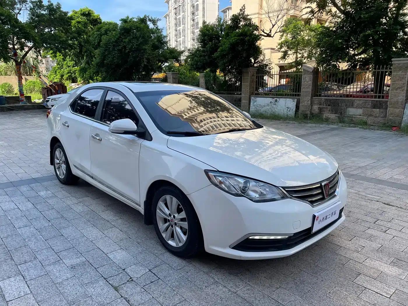 Roewe 360 2015 1.5L Automatic Deluxe Edition — миниатюра 3