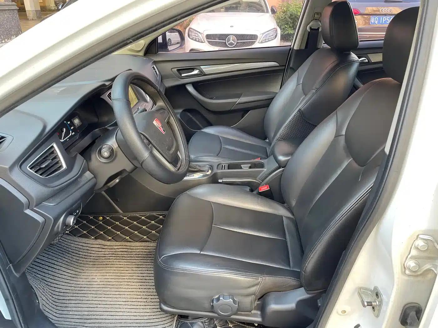 Roewe 360 2015 1.5L Automatic Deluxe Edition — миниатюра 7
