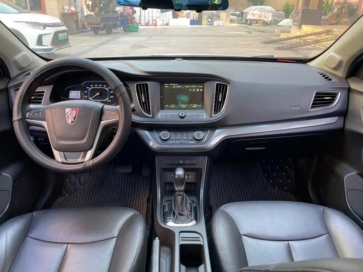 Roewe 360 2015 1.5L Automatic Deluxe Edition — миниатюра 9