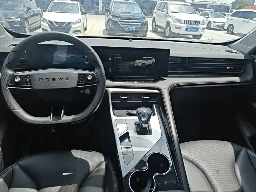 Roewe RX5 New Energy 2023 eRX5 Super Hybrid Comfort Edition — миниатюра 13