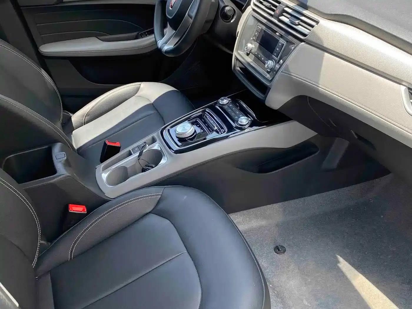 Roewe Ei5 2018 Internet Luxury Edition — миниатюра 9