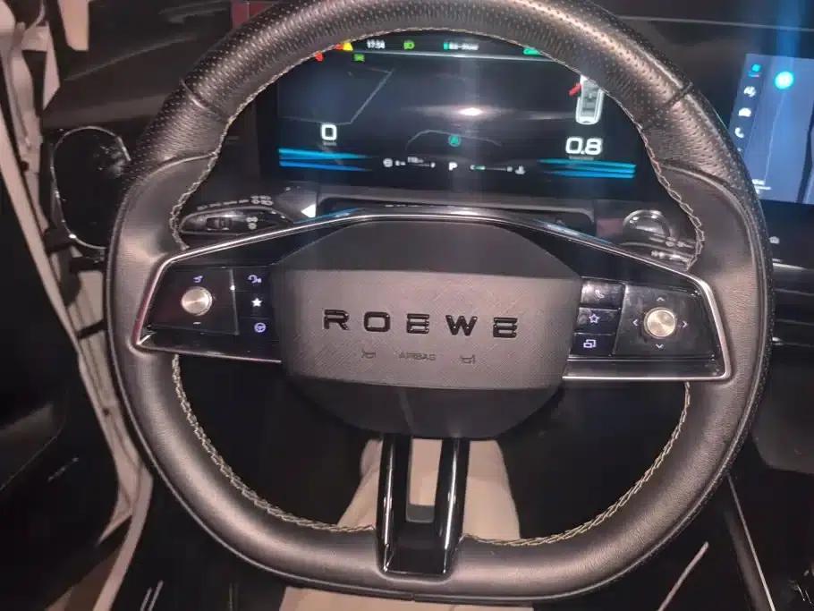 Roewe RX5 MAX 2022 1.5T Automatic Luxury Edition — миниатюра 15