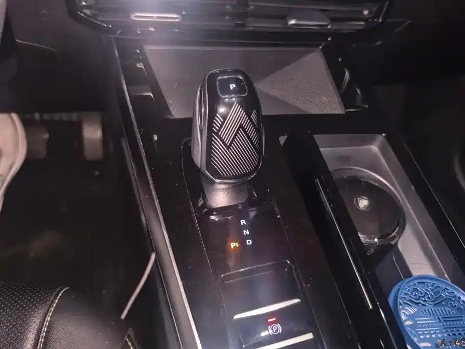 Roewe RX5 MAX 2022 1.5T Automatic Luxury Edition — миниатюра 16