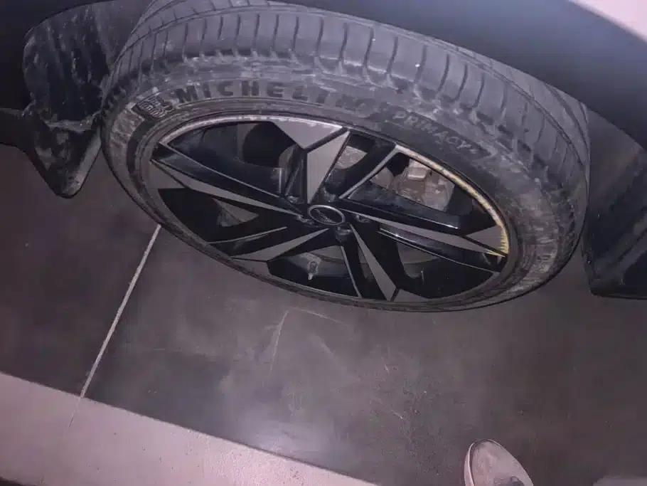 Roewe RX5 MAX 2022 1.5T Automatic Luxury Edition — миниатюра 6
