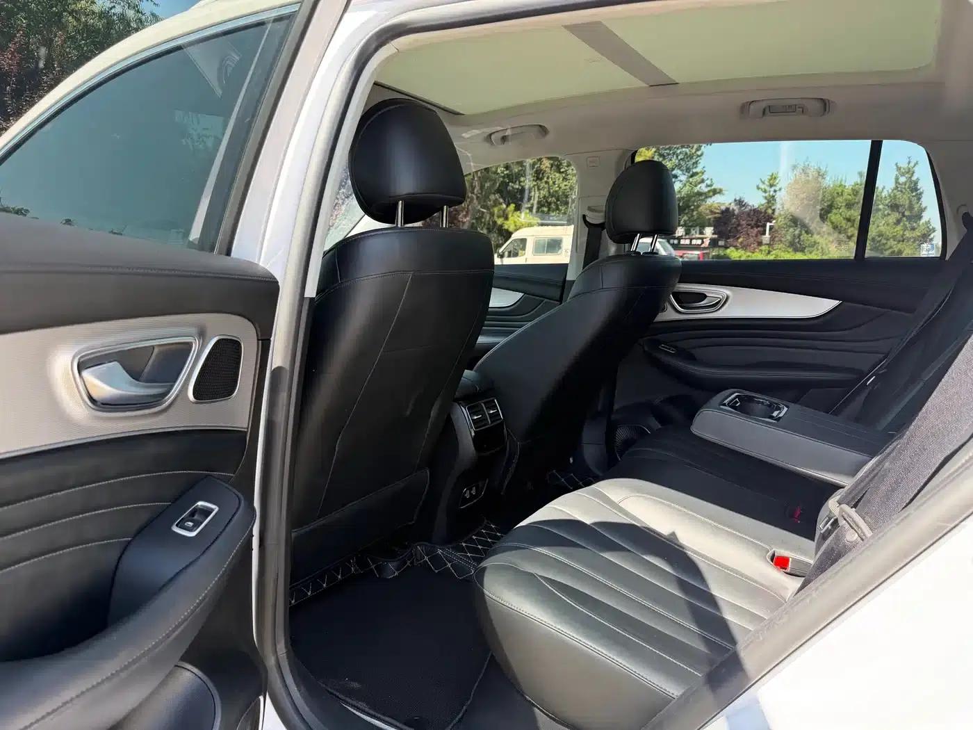 Roewe RX5 MAX 2021 Supreme Series 400TGI Automatic Luxury Cockpit Edition — миниатюра 11