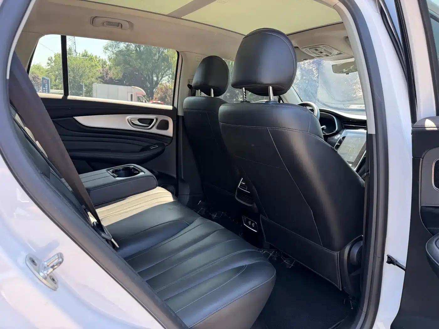 Roewe RX5 MAX 2021 Supreme Series 400TGI Automatic Luxury Cockpit Edition — миниатюра 7