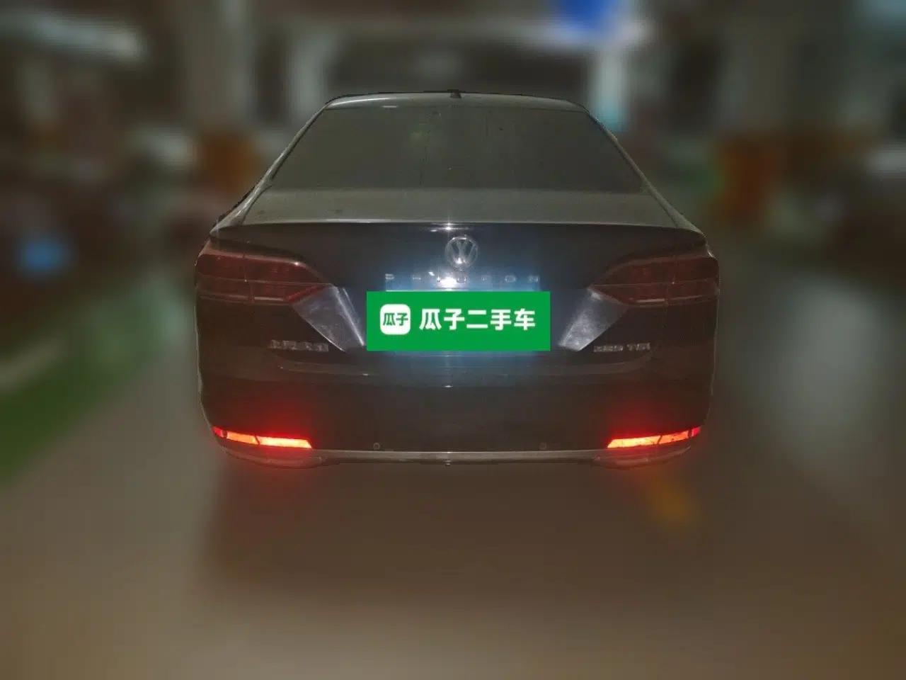 Volkswagen Phideon 2018 380TSI Two-Wheel Drive Business Edition — миниатюра 5