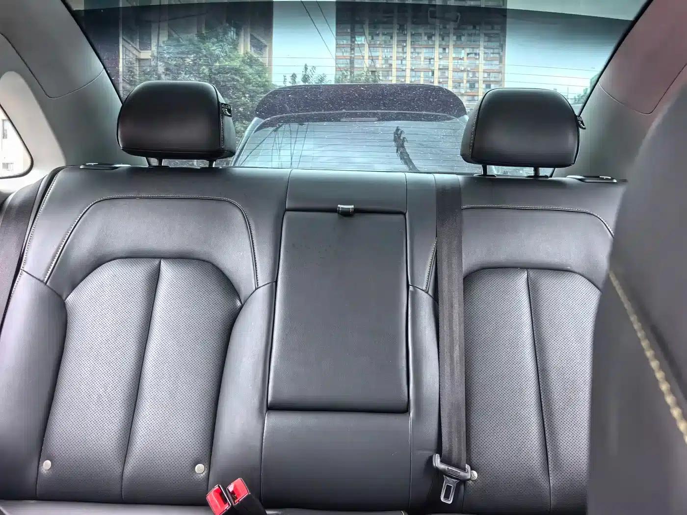 Roewe i6 MAX New Energy 2023 EV 420 Panoramic Roof Special Edition — миниатюра 17