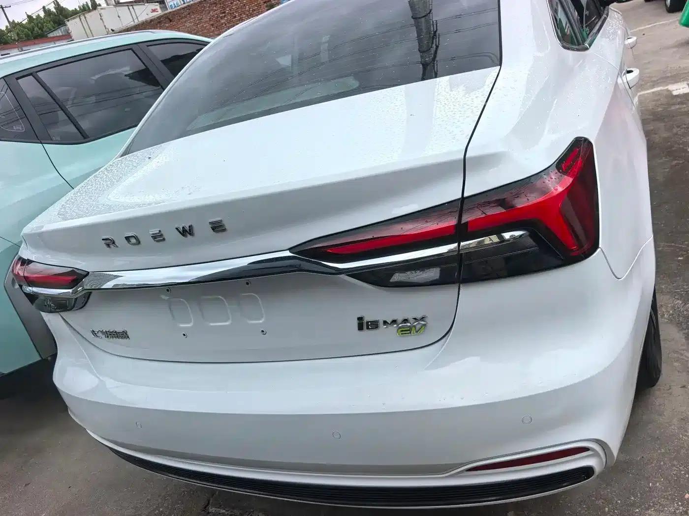 Roewe i6 MAX New Energy 2023 EV 420 Panoramic Roof Special Edition — миниатюра 5