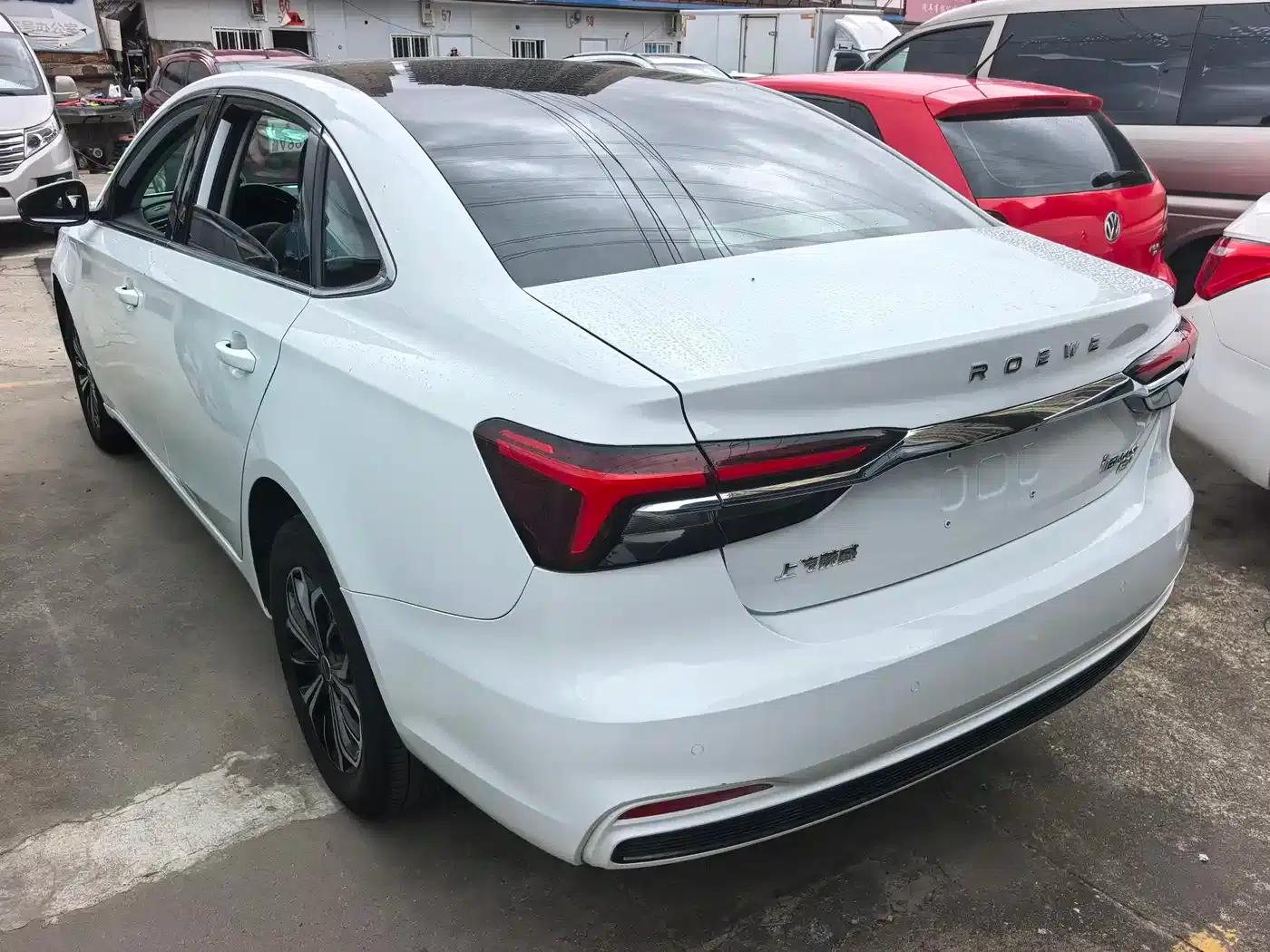 Roewe i6 MAX New Energy 2023 EV 420 Panoramic Roof Special Edition — миниатюра 6