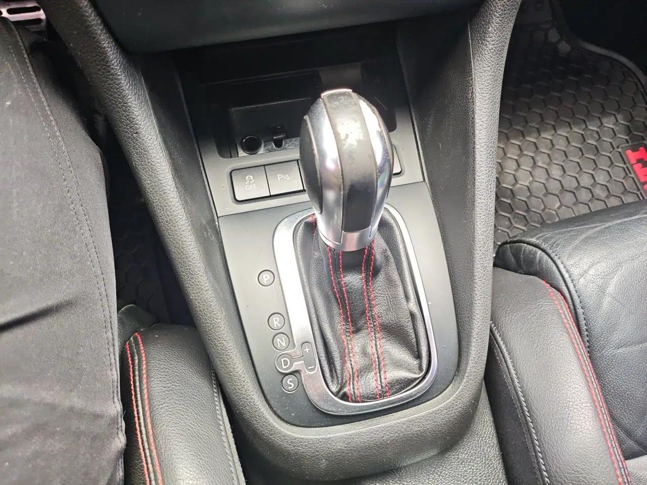 Volkswagen Golf GTI 2012 2.0 TSI GTI — миниатюра 14