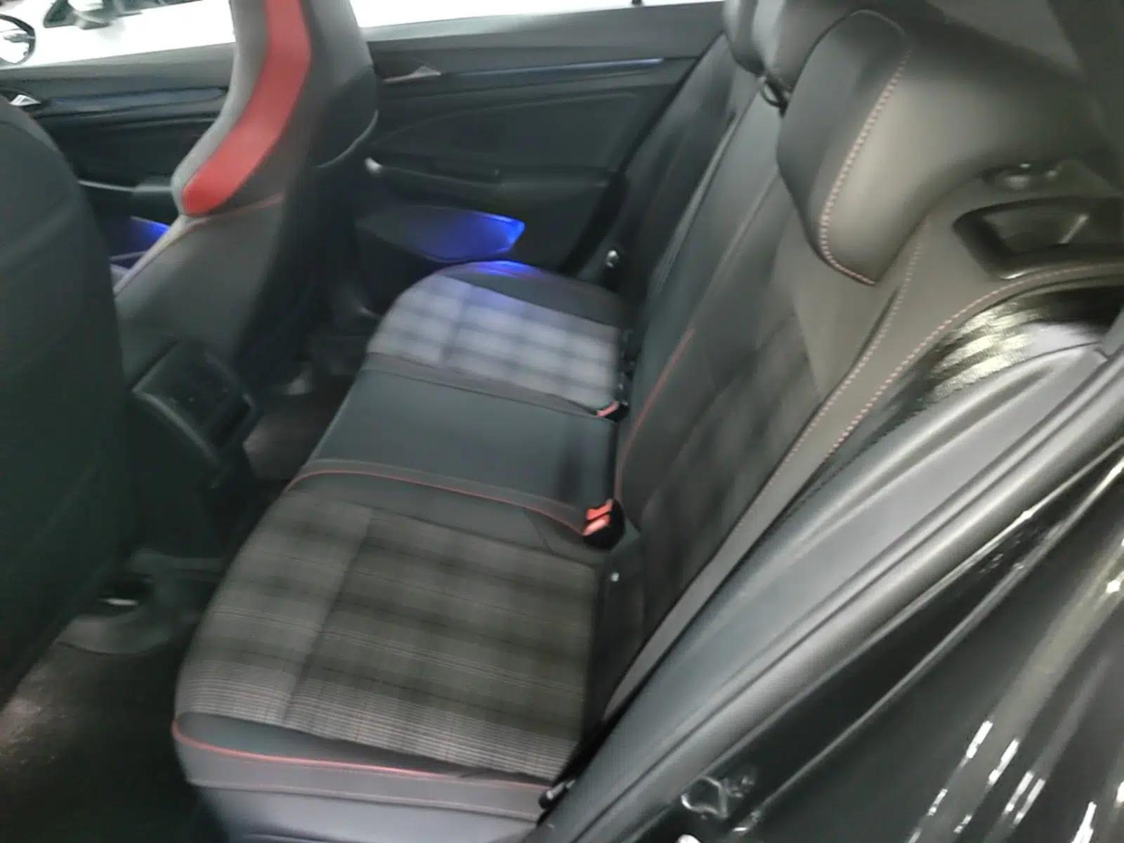 Volkswagen Golf GTI 2021 380TSI DSG GTI — миниатюра 20