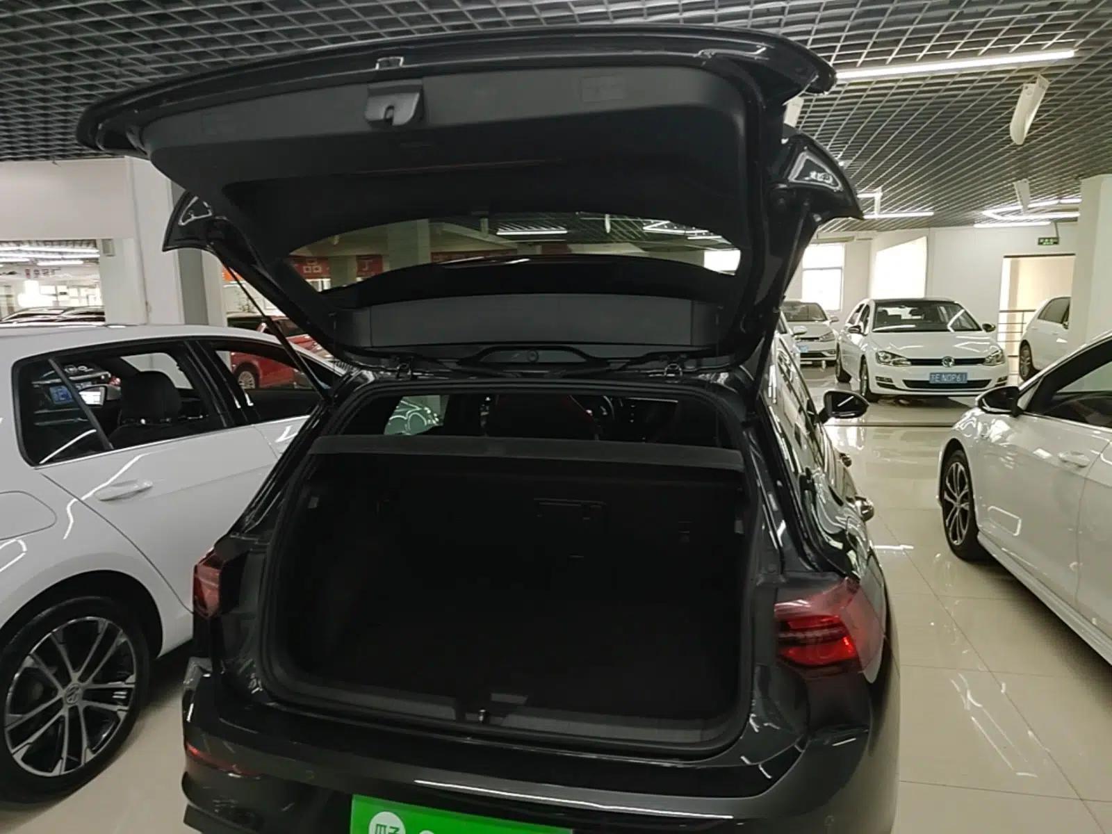 Volkswagen Golf GTI 2021 380TSI DSG GTI — миниатюра 22
