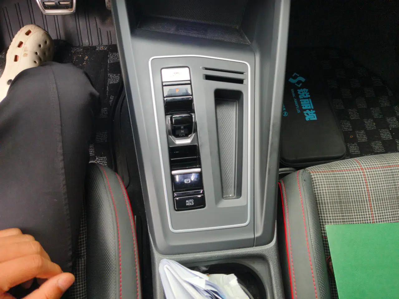 Volkswagen Golf GTI 2021 380TSI DSG GTI — миниатюра 14