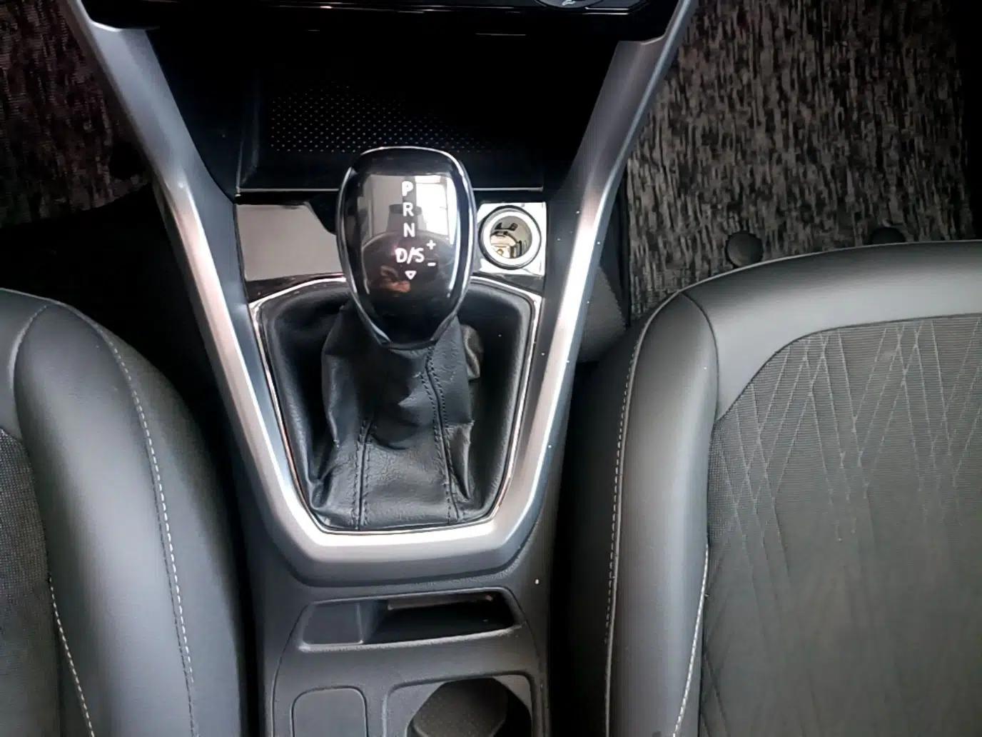 Volkswagen T-Cross 2019 1.5L Automatic Comfort Edition — миниатюра 21