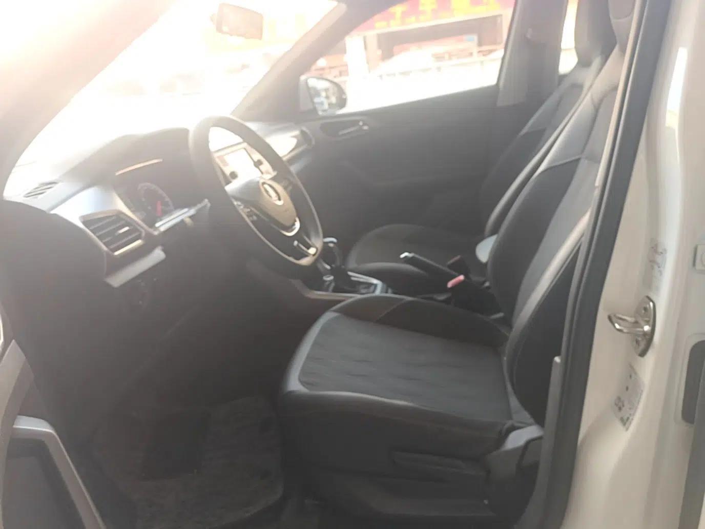 Volkswagen T-Cross 2019 1.5L Automatic Comfort Edition — миниатюра 22