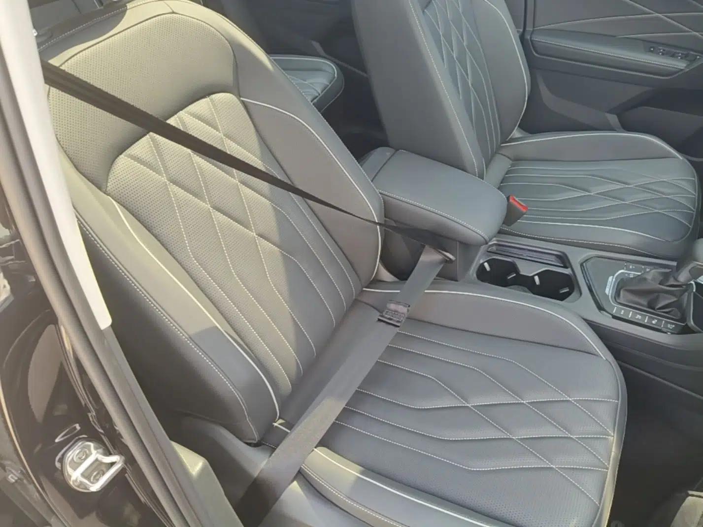 Volkswagen Tiguan L New Energy 2023 430 PHEV Plug-in Hybrid Prestige Edition — миниатюра 19