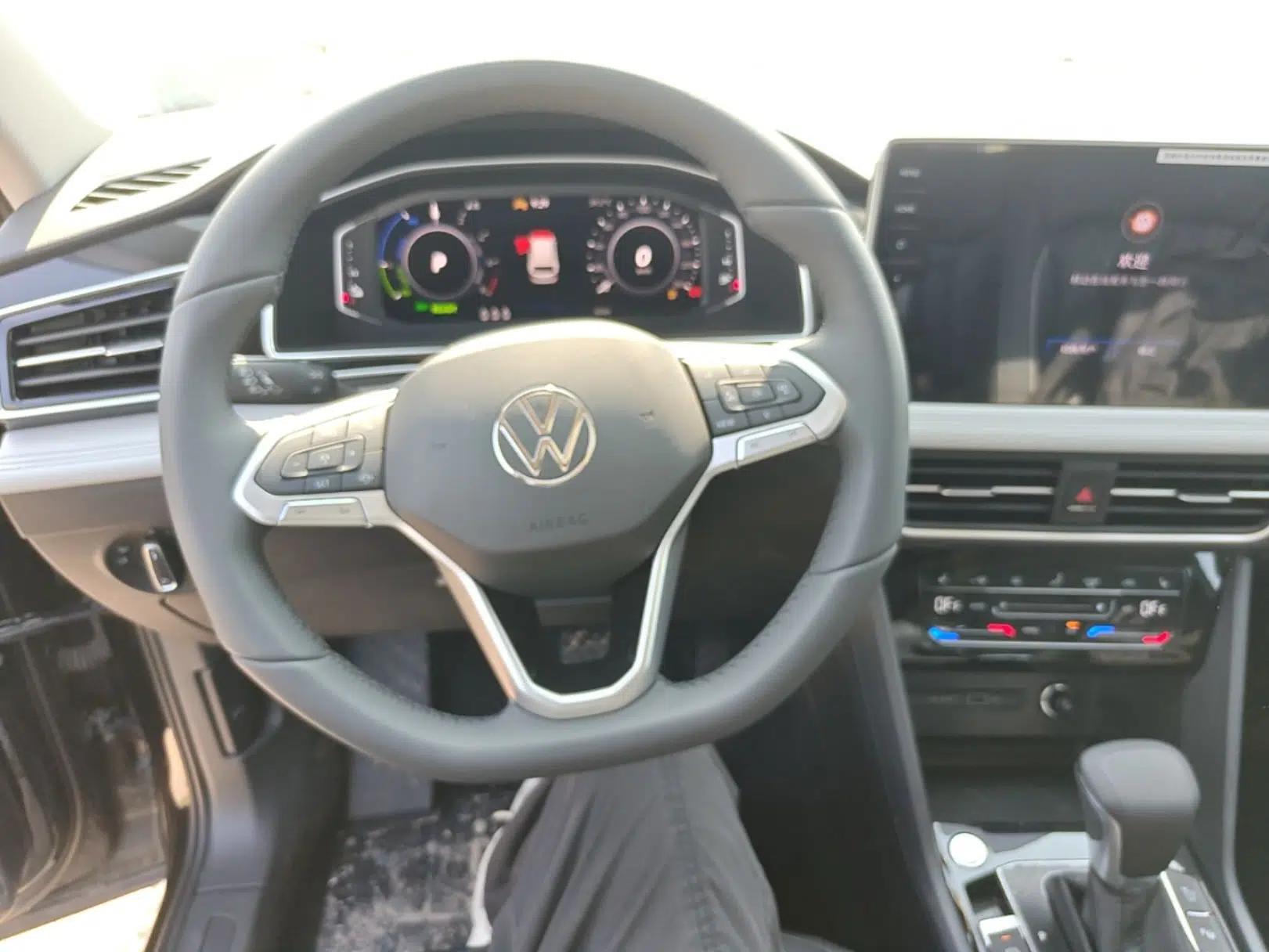 Volkswagen Tiguan L New Energy 2023 430 PHEV Plug-in Hybrid Prestige Edition — миниатюра 13