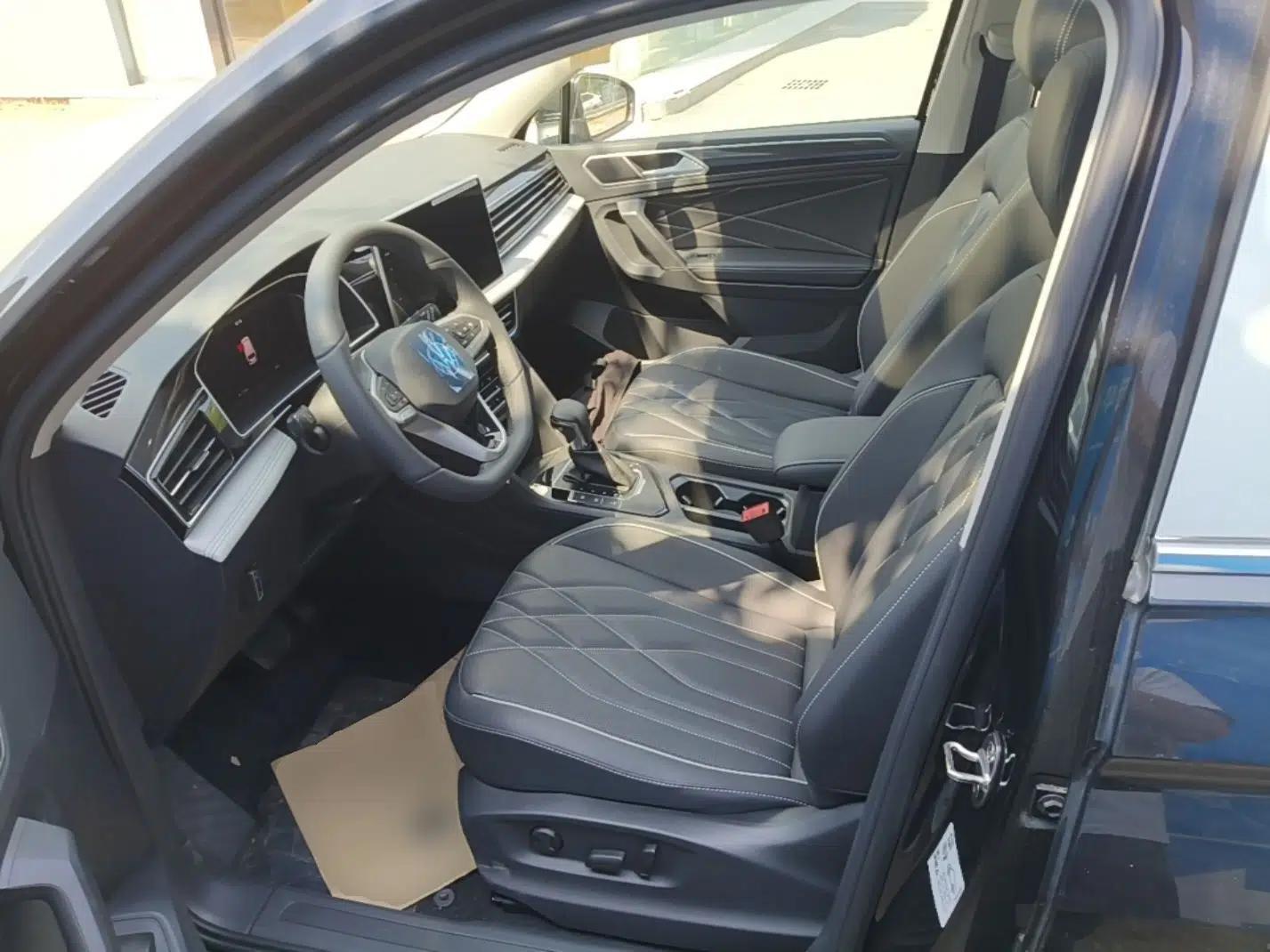 Volkswagen Tiguan L New Energy 2023 430 PHEV Plug-in Hybrid Prestige Edition — миниатюра 17