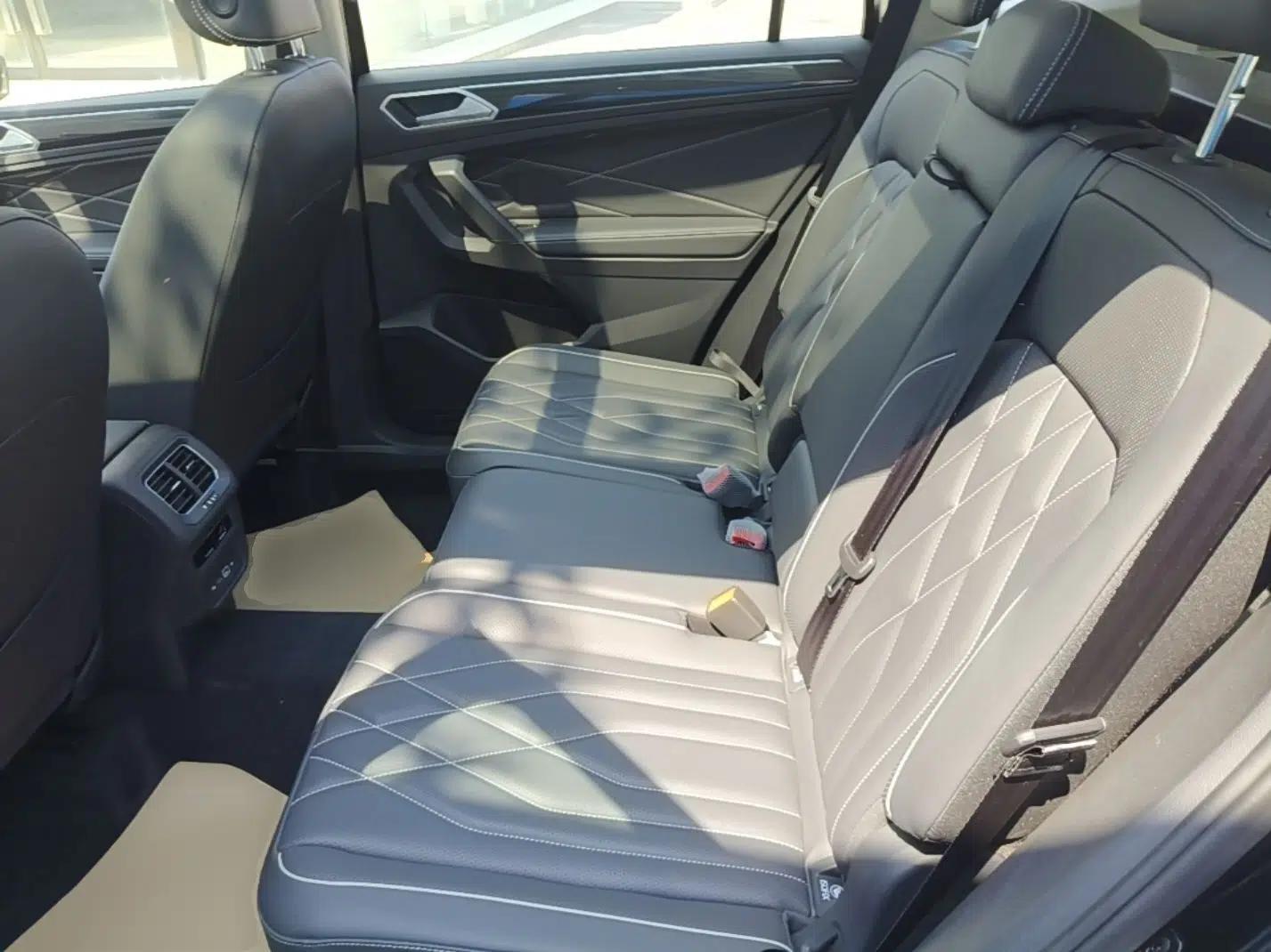 Volkswagen Tiguan L New Energy 2023 430 PHEV Plug-in Hybrid Prestige Edition — миниатюра 20