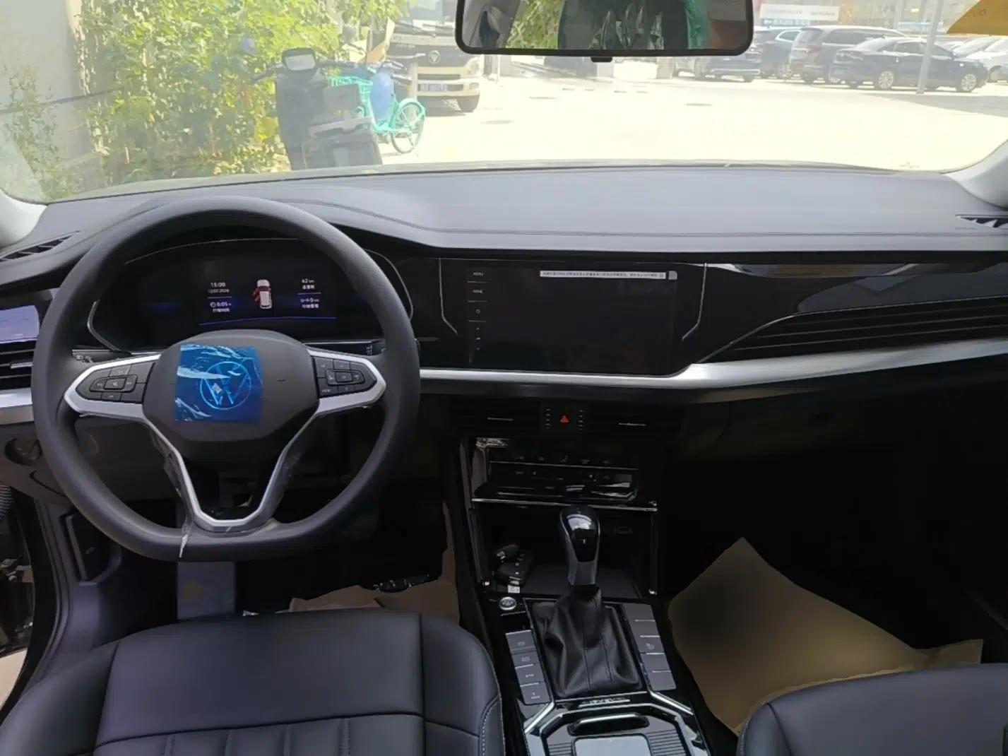 Volkswagen Passat New Energy 2025 430 PHEV Hybrid Business Edition — миниатюра 12