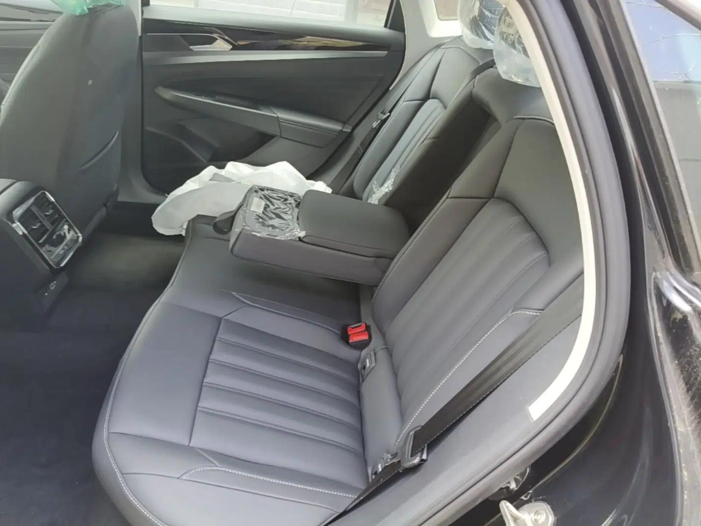 Volkswagen Passat New Energy 2025 430 PHEV Hybrid Business Edition — миниатюра 20