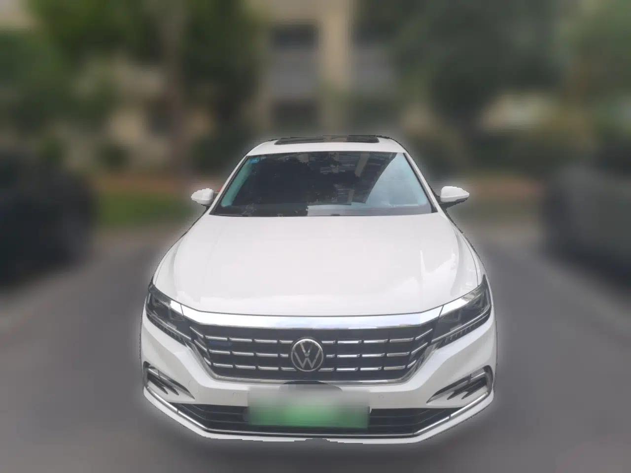 Volkswagen Passat New Energy 2020 430 PHEV Hybrid Luxury Edition China VI Standard — миниатюра 2
