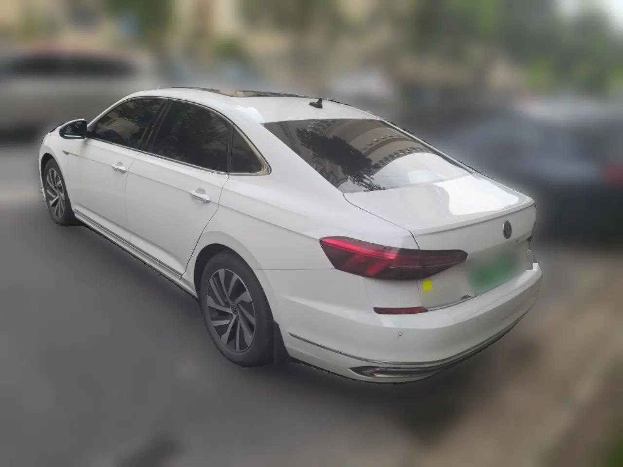 Volkswagen Passat New Energy 2020 430 PHEV Hybrid Luxury Edition China VI Standard — миниатюра 4