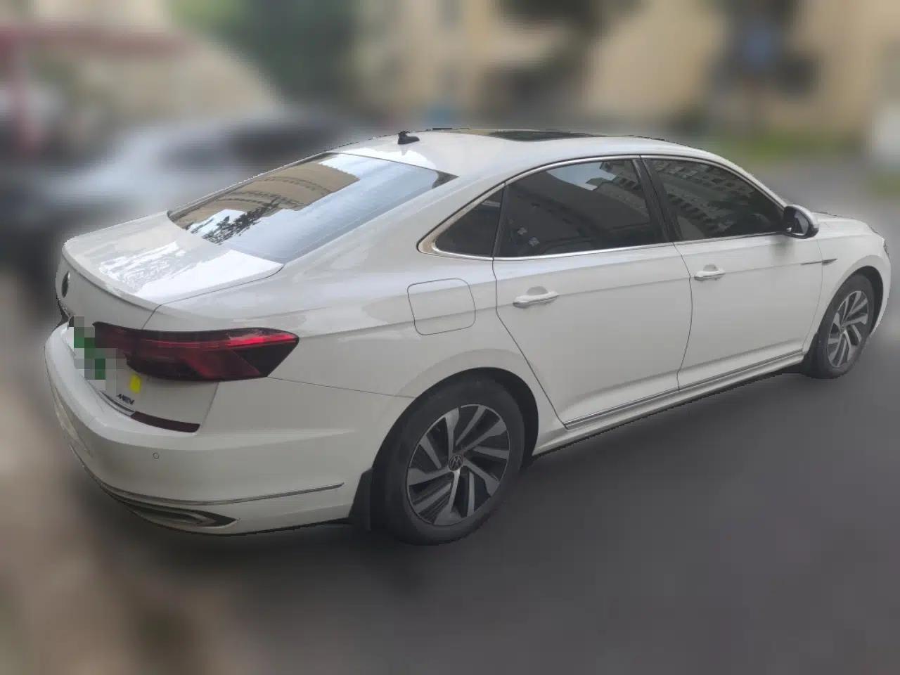 Volkswagen Passat New Energy 2020 430 PHEV Hybrid Luxury Edition China VI Standard — миниатюра 6