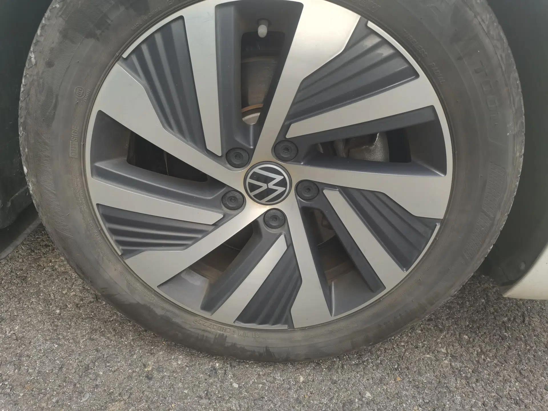Volkswagen Passat New Energy 2020 430 PHEV Hybrid Luxury Edition China VI Standard — миниатюра 8