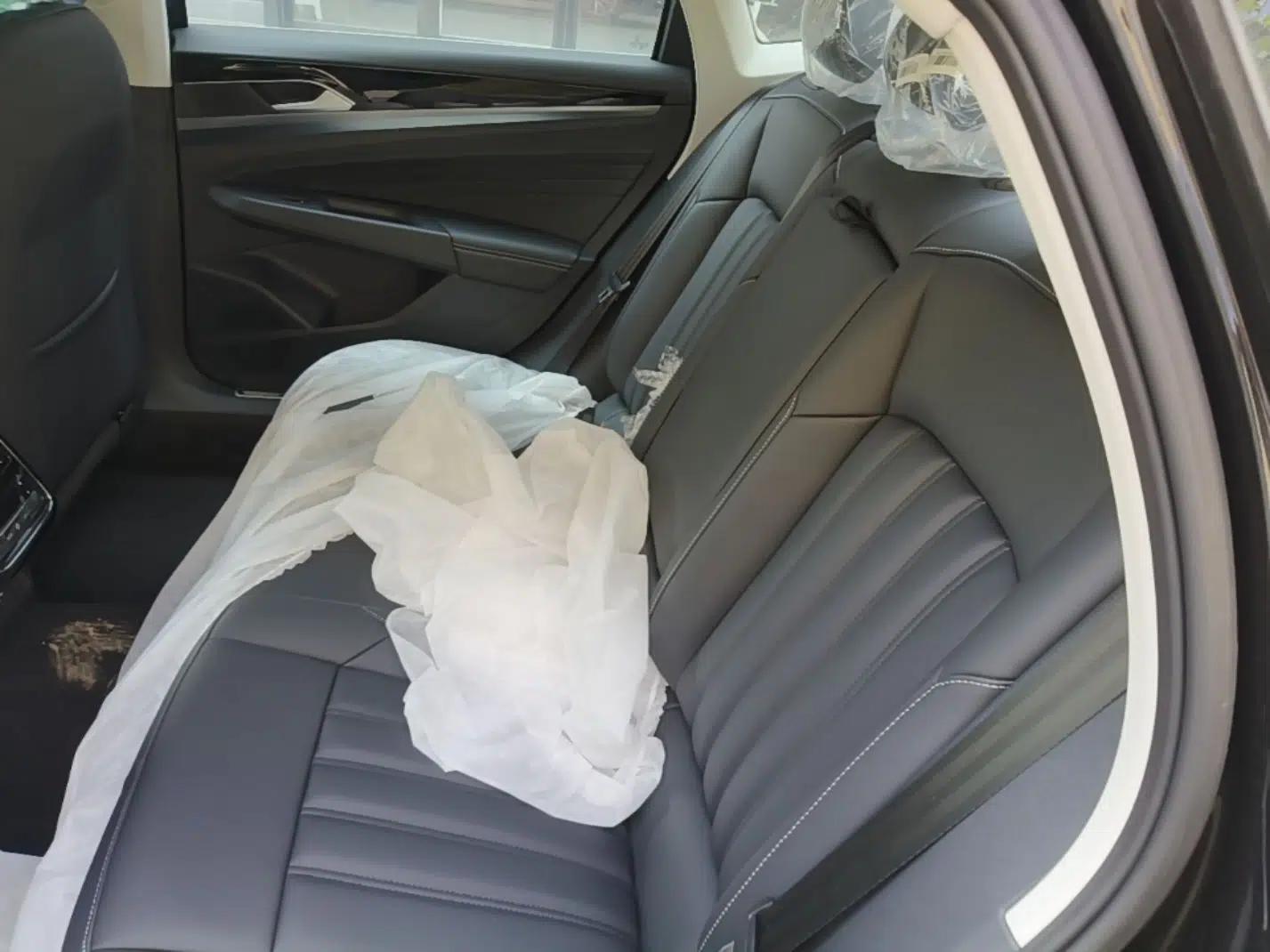 Volkswagen Passat New Energy 2025 430 PHEV Hybrid Business Edition — миниатюра 20