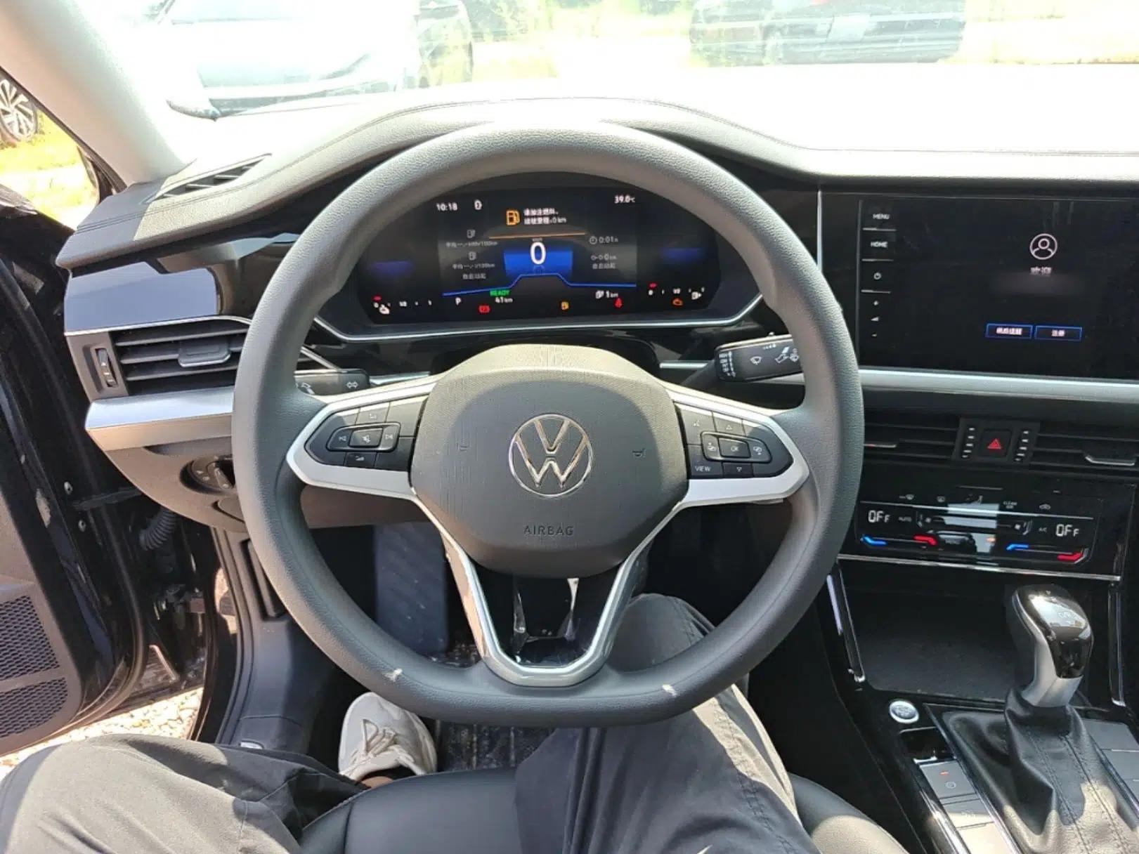 Volkswagen Passat New Energy 2025 430 PHEV Hybrid Business Edition — миниатюра 13