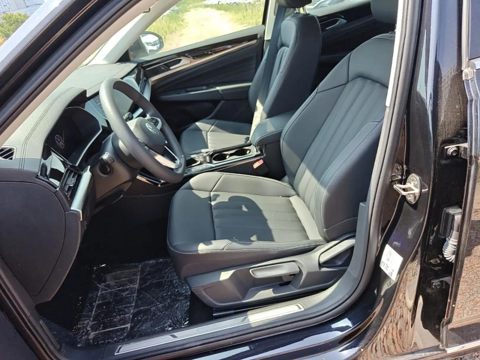 Volkswagen Passat New Energy 2025 430 PHEV Hybrid Business Edition — миниатюра 17