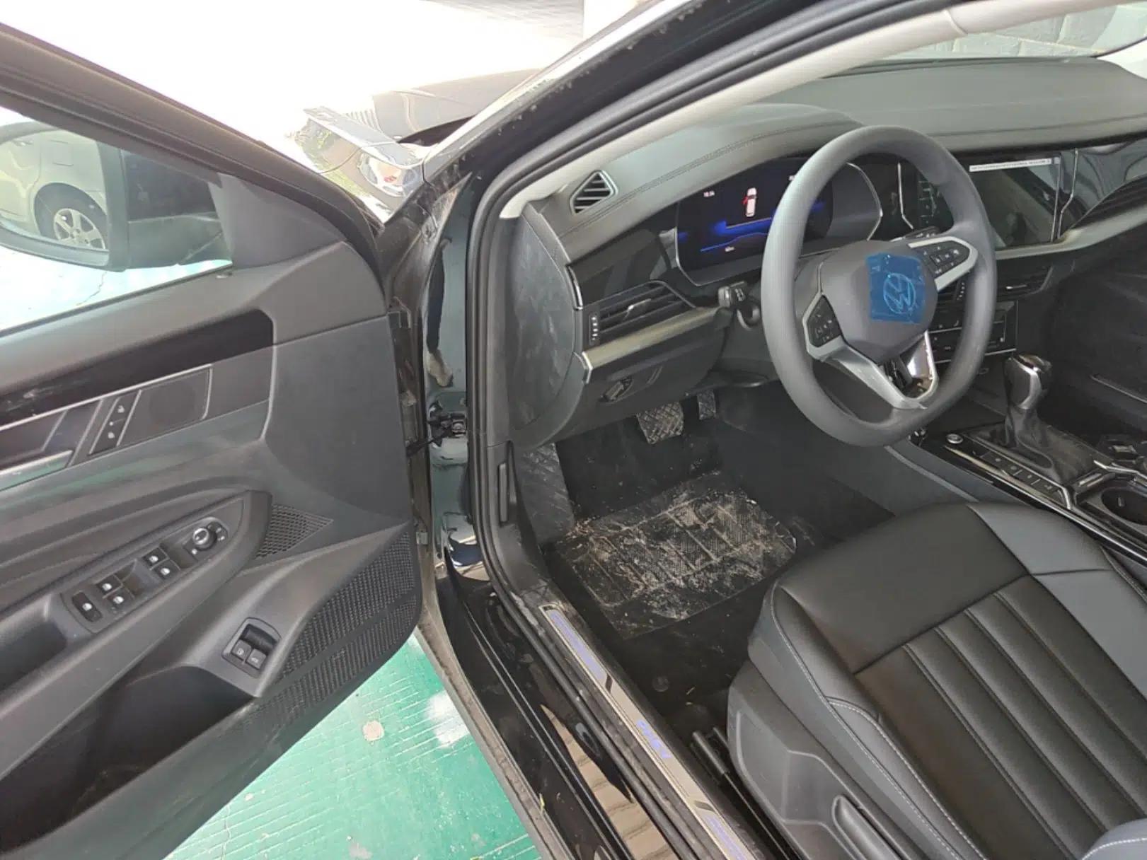 Volkswagen Passat New Energy 2025 430 PHEV Hybrid Business Edition — миниатюра 18